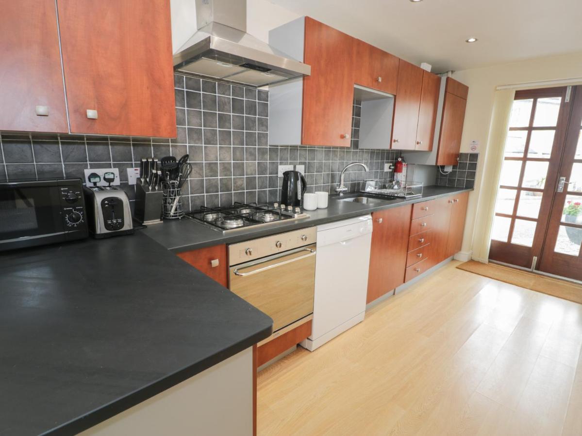 Whistle Stop Apartment 포스마독 외부 사진
